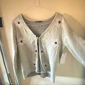 green long sleeve big white graphic flowers tie up cardigan